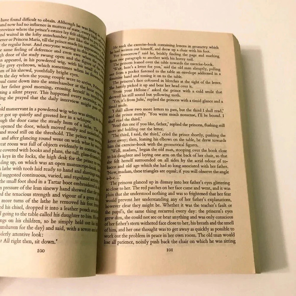 Vintage 1975 Leo Tolstoy War and Peace 2 Volume Boxed Set Paperback - Picture 12 of 16